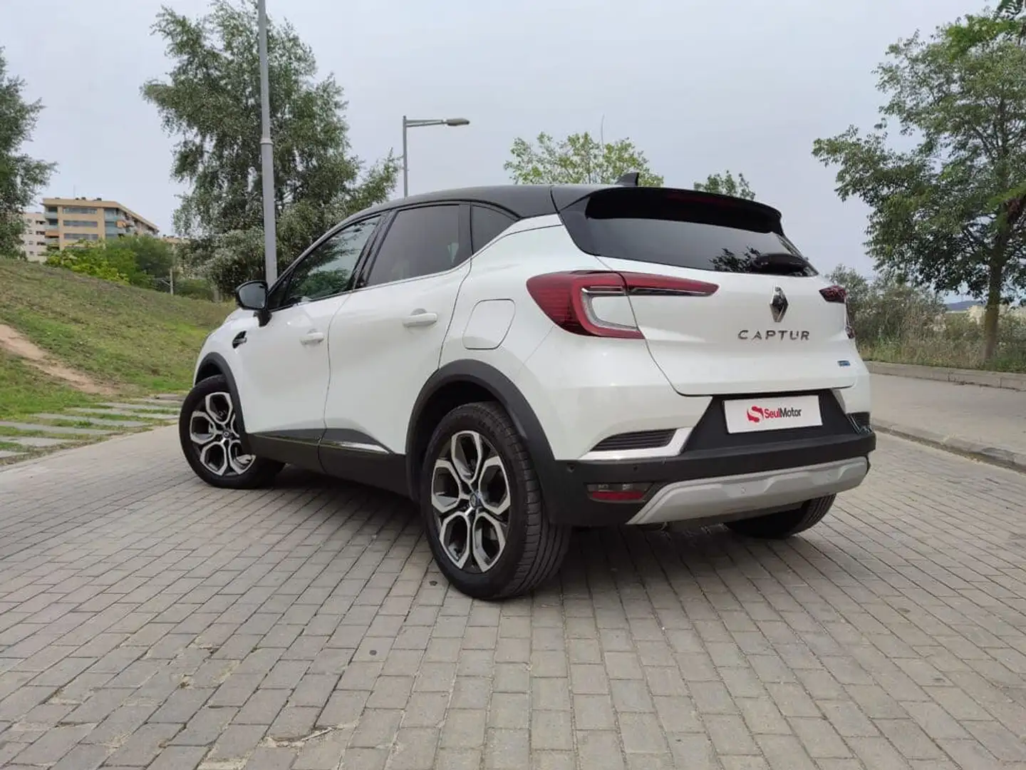 Renault Captur E-TECH Híbrido Enchufable Zen 117kW Blanco - 2