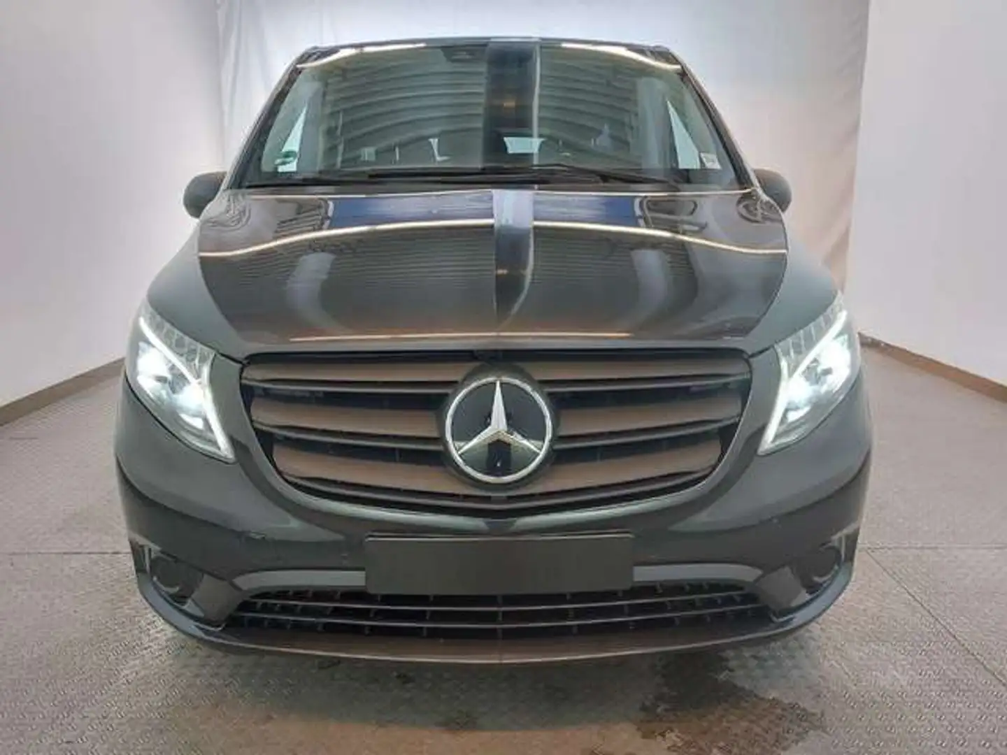 Mercedes-Benz Vito Tourer 116 CDI Pro Extralarga 9G-Tronic Gris - 2