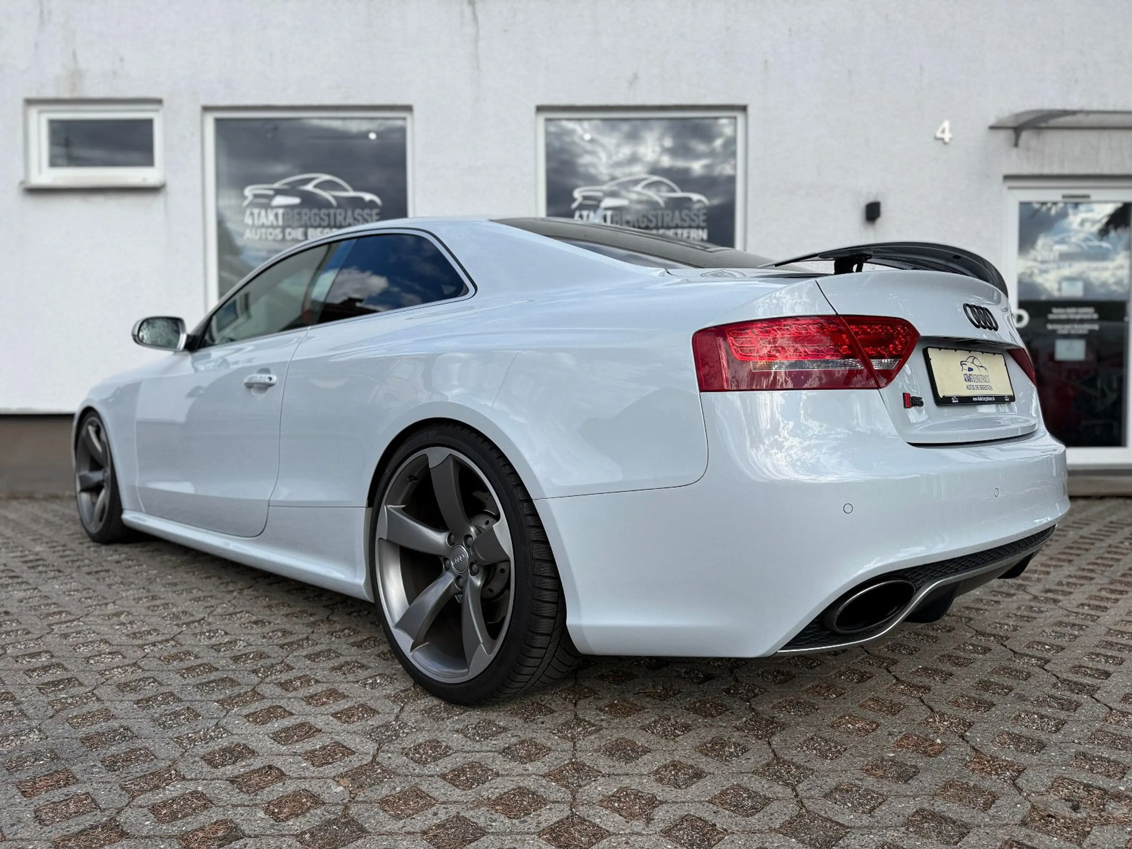 Audi RS5 Coupe 4.2 FSI quattro S-Tronic Leder B&O 20" — photo 9