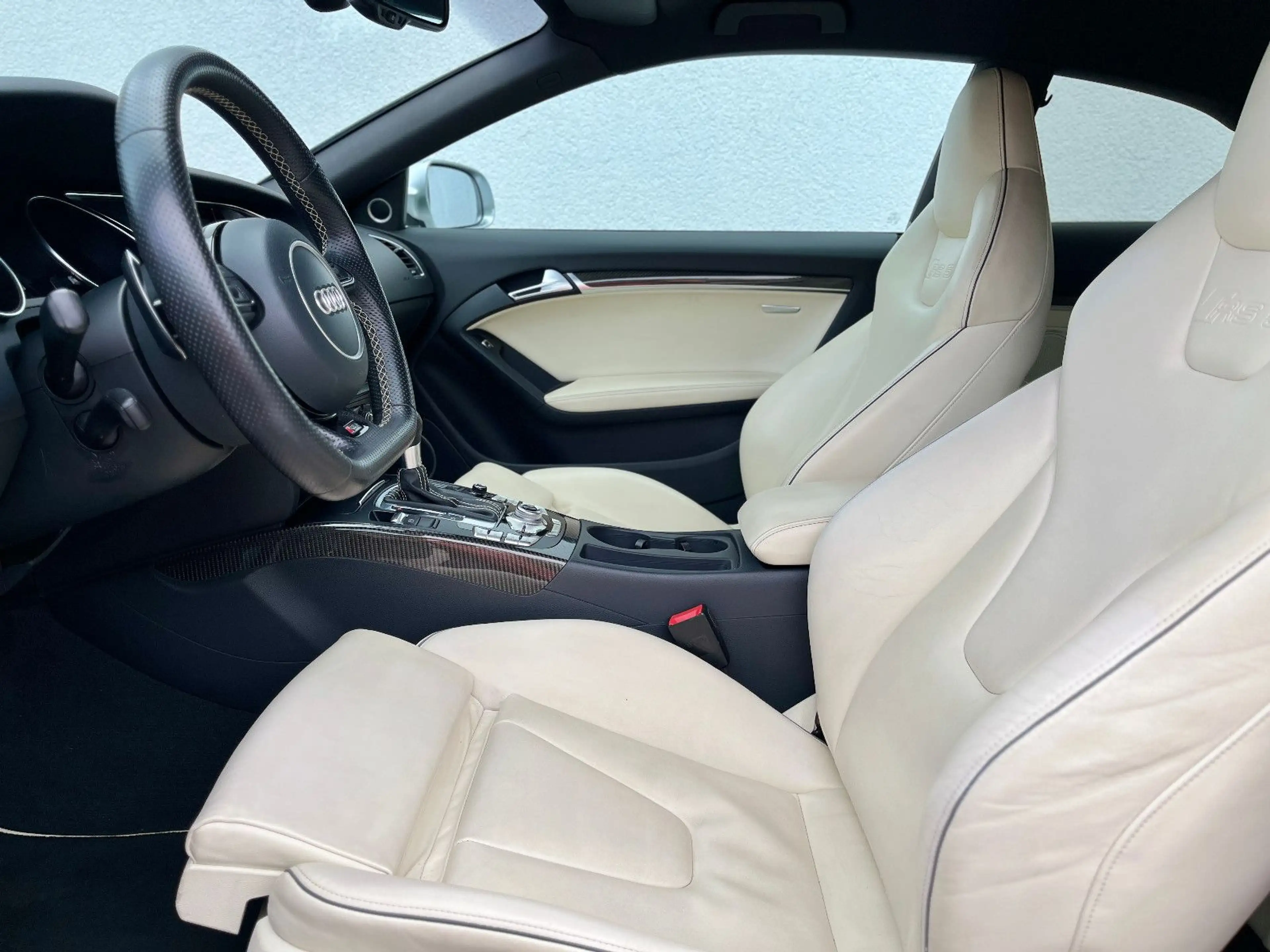 Audi RS5 Coupe 4.2 FSI quattro S-Tronic Leder B&O 20" — photo 14