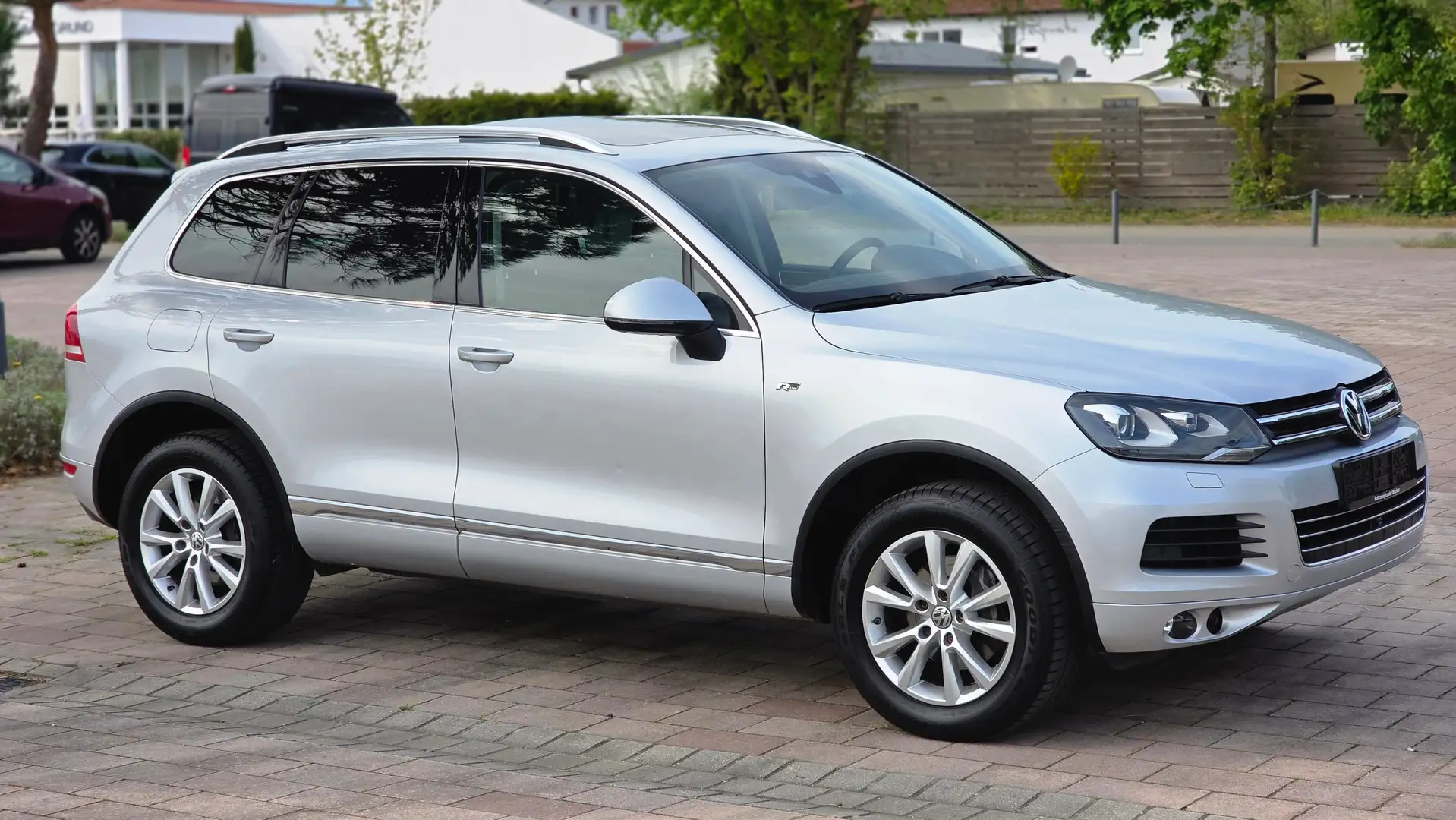 Volkswagen Touareg V6 TDI LED 360° LEDER AHK PANO R-LINE XENON EU5 Grigio - 1