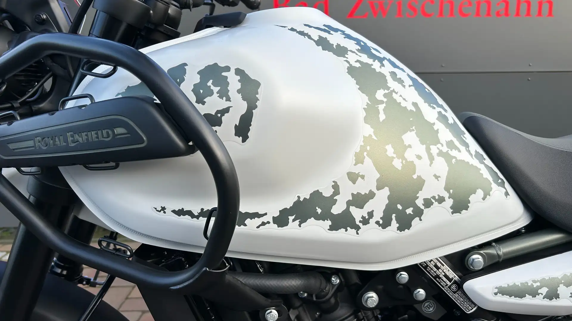 Royal Enfield Himalayan 450 Kamet white schlauchlos EURO 5+ Blanco - 1