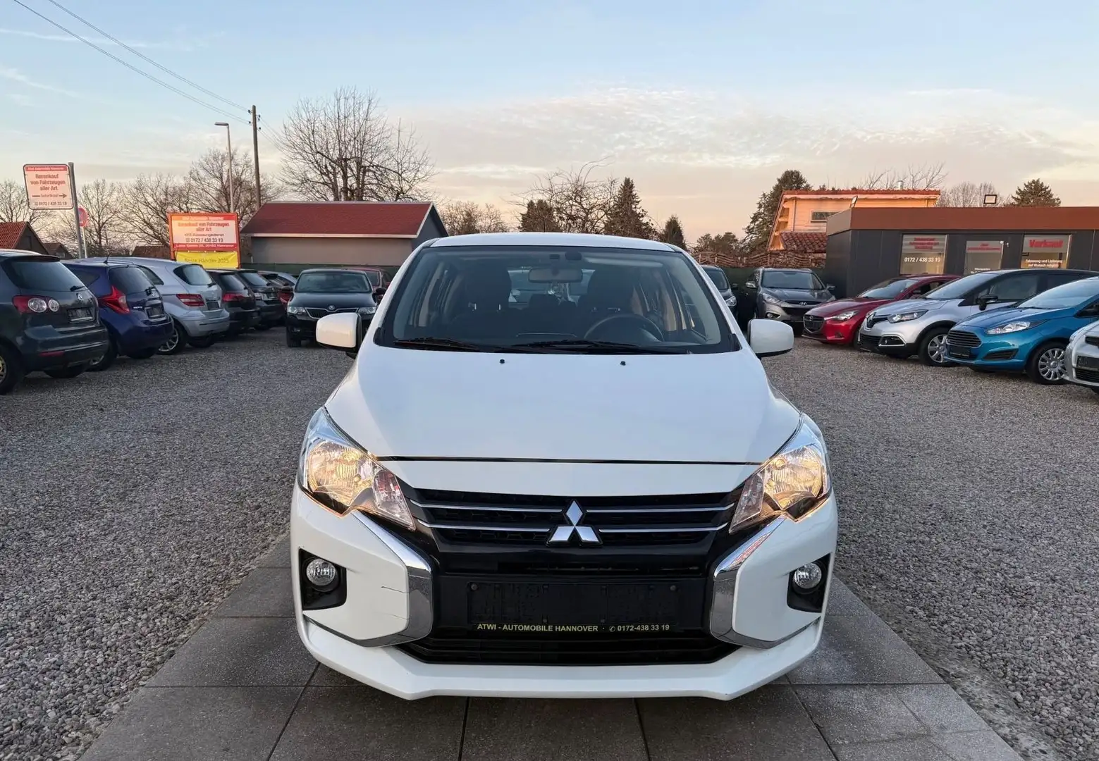 Mitsubishi Space Star Basis Sportsitze Sport Lenkrad Weiß - 2