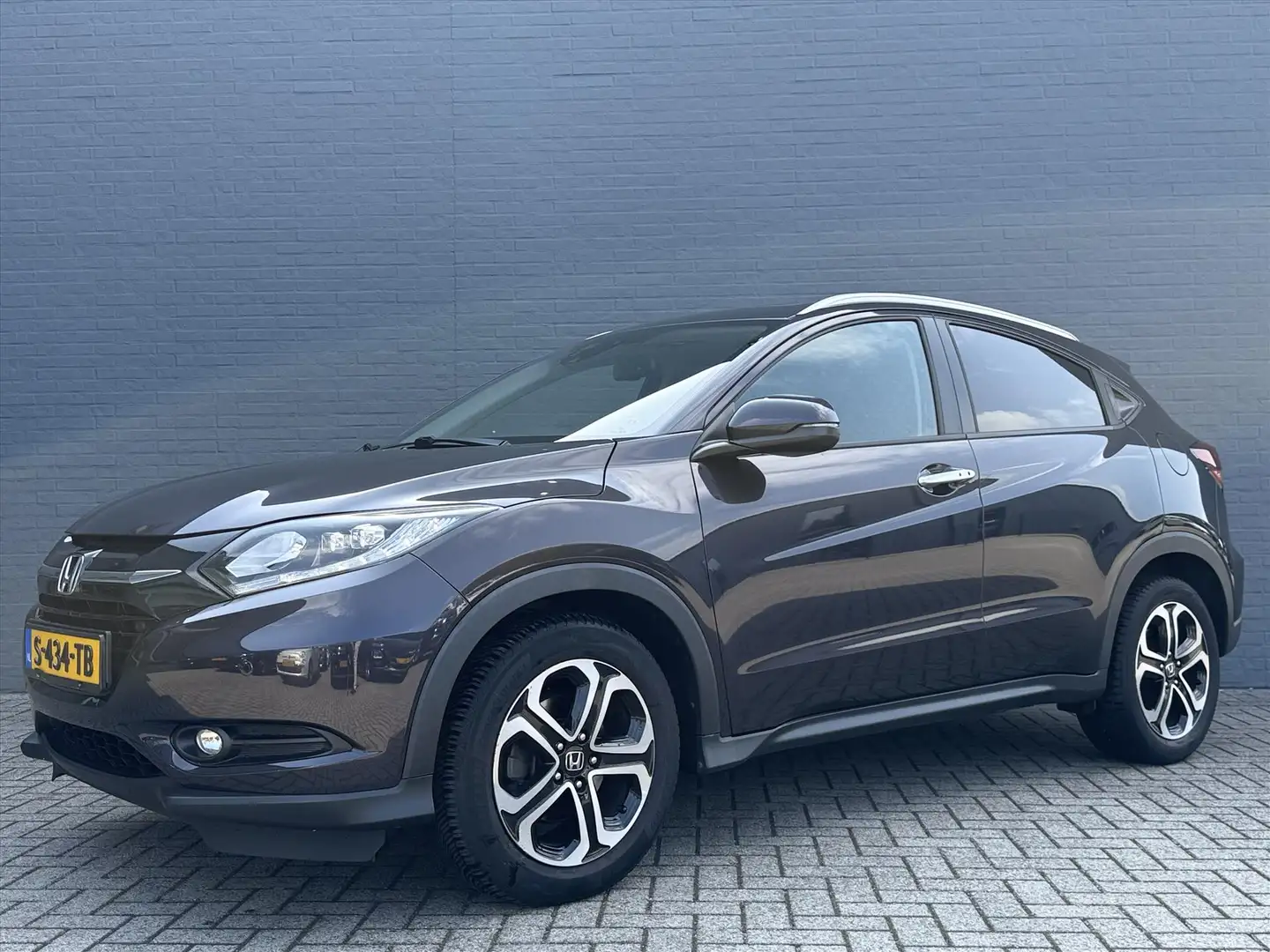 Honda HR-V 1.5 i-VTEC 130pk CVT Automaat Executive | Stoelver Grijs - 2