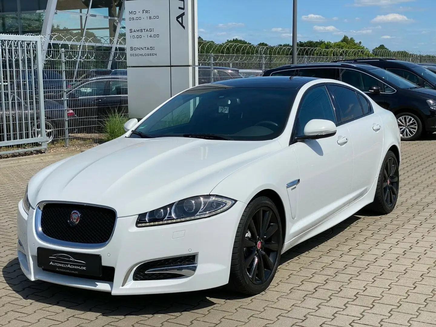 Jaguar XF 3.0 V6 Diesel R-Sport Blanc - 1