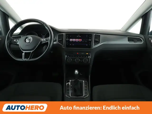 Volkswagen Golf view 12