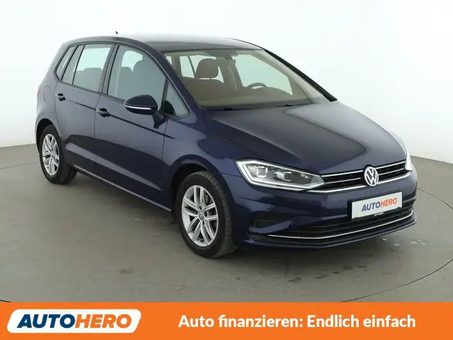 Volkswagen Golf view 8