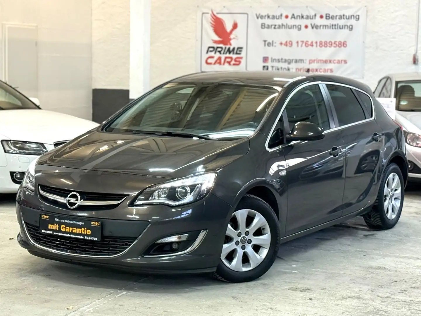 Opel Astra J Lim. 5-trg. Exklusiv*KAMERA*NAVI*PDC* Grau - 1
