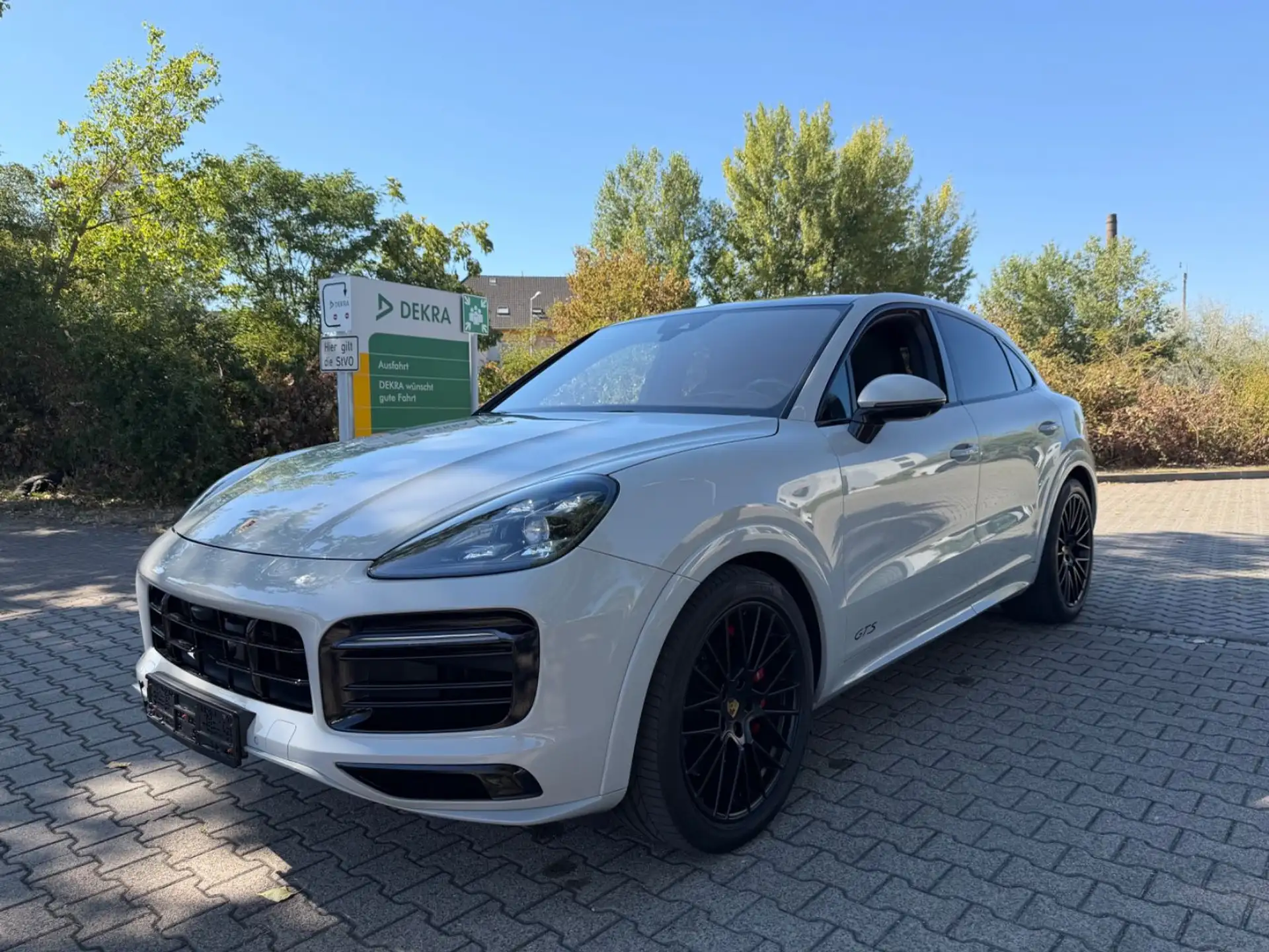 포르쉐 Porsche Cayenne GTS 2020 화이트 사진 1