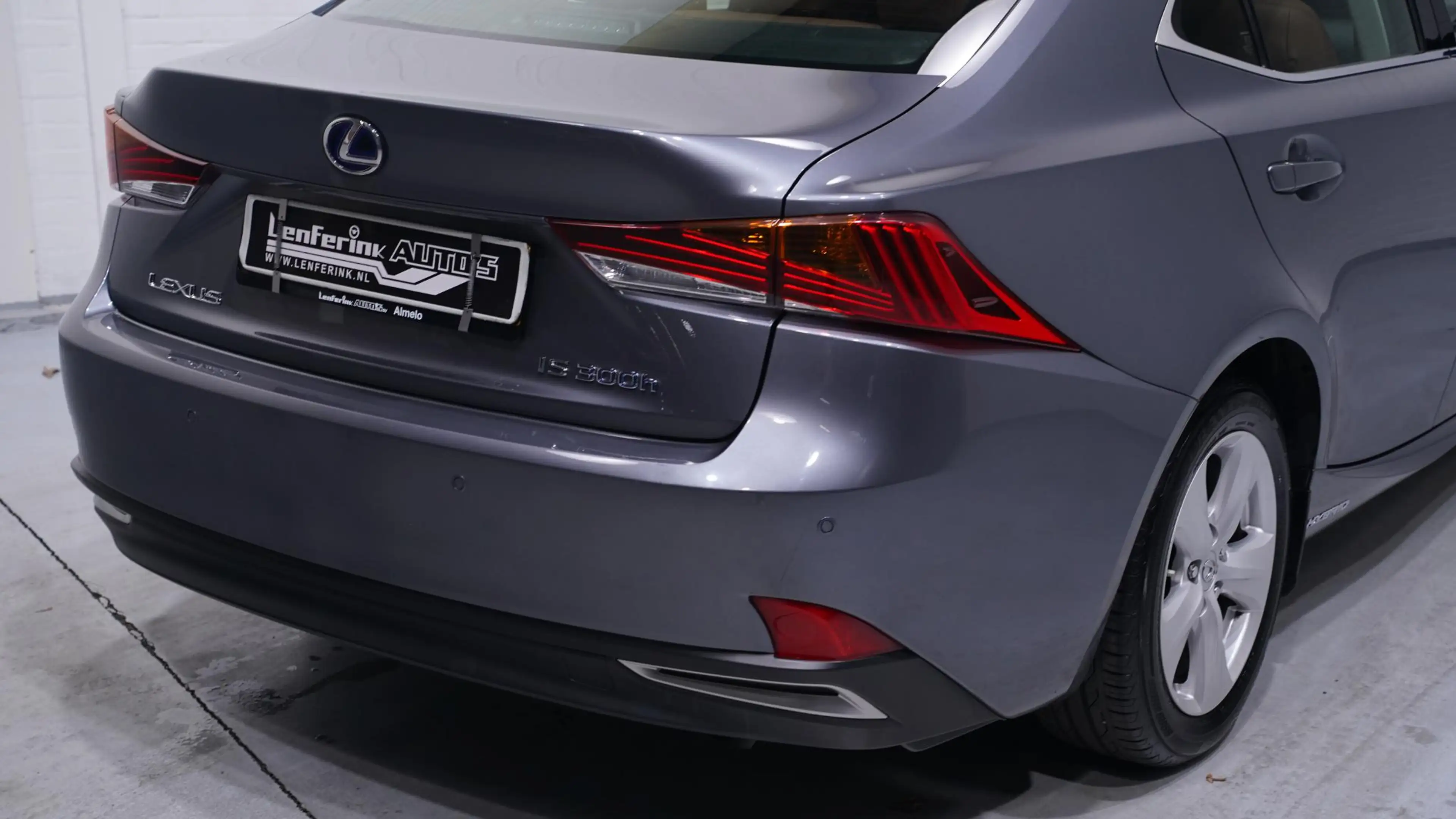Lexus IS 300 300h Hybrid Navi Leder Clima Led koplampen PDC NAP — photo 13