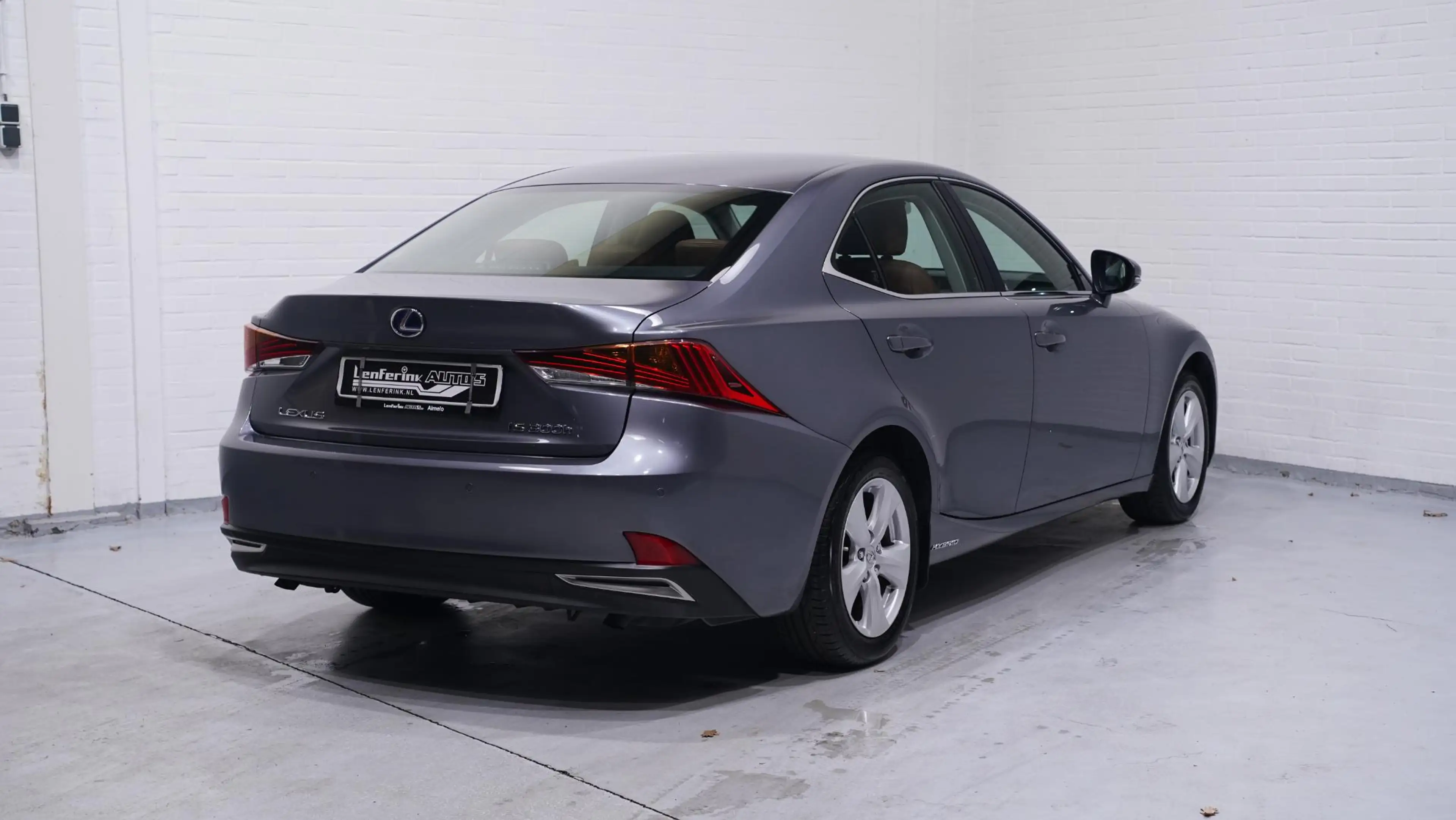 Lexus IS 300 300h Hybrid Navi Leder Clima Led koplampen PDC NAP — photo 5