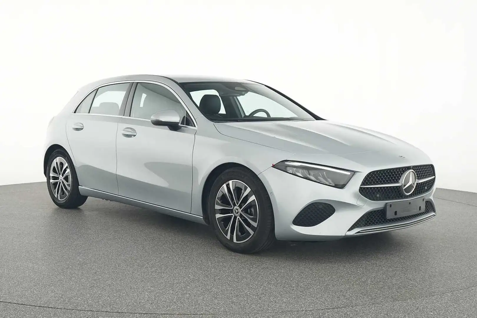 Mercedes-Benz A 180 Progressive Plateado - 2