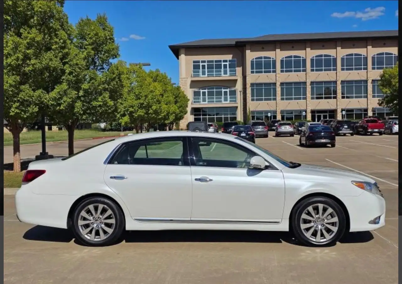 2011 Toyota Avalon