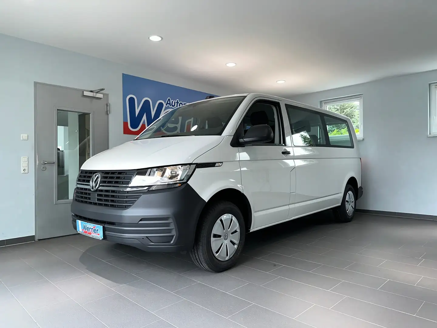 Volkswagen T6.1 Transporter Kombi LR 2.0TDI Bianco - 2
