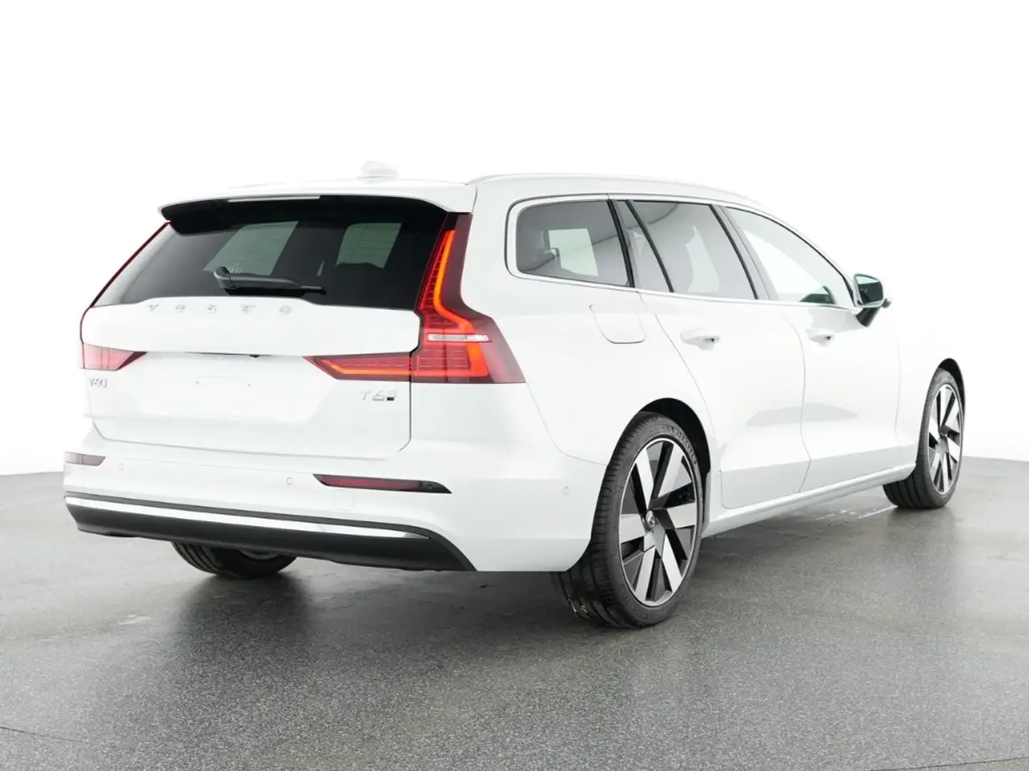 Volvo V60 Kombi Plus Bright Recharge Plug-In Hybrid AWD HUD Weiß - 2