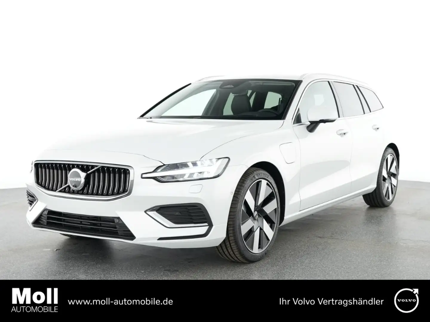 Volvo V60 Kombi Plus Bright Recharge Plug-In Hybrid AWD HUD Weiß - 1