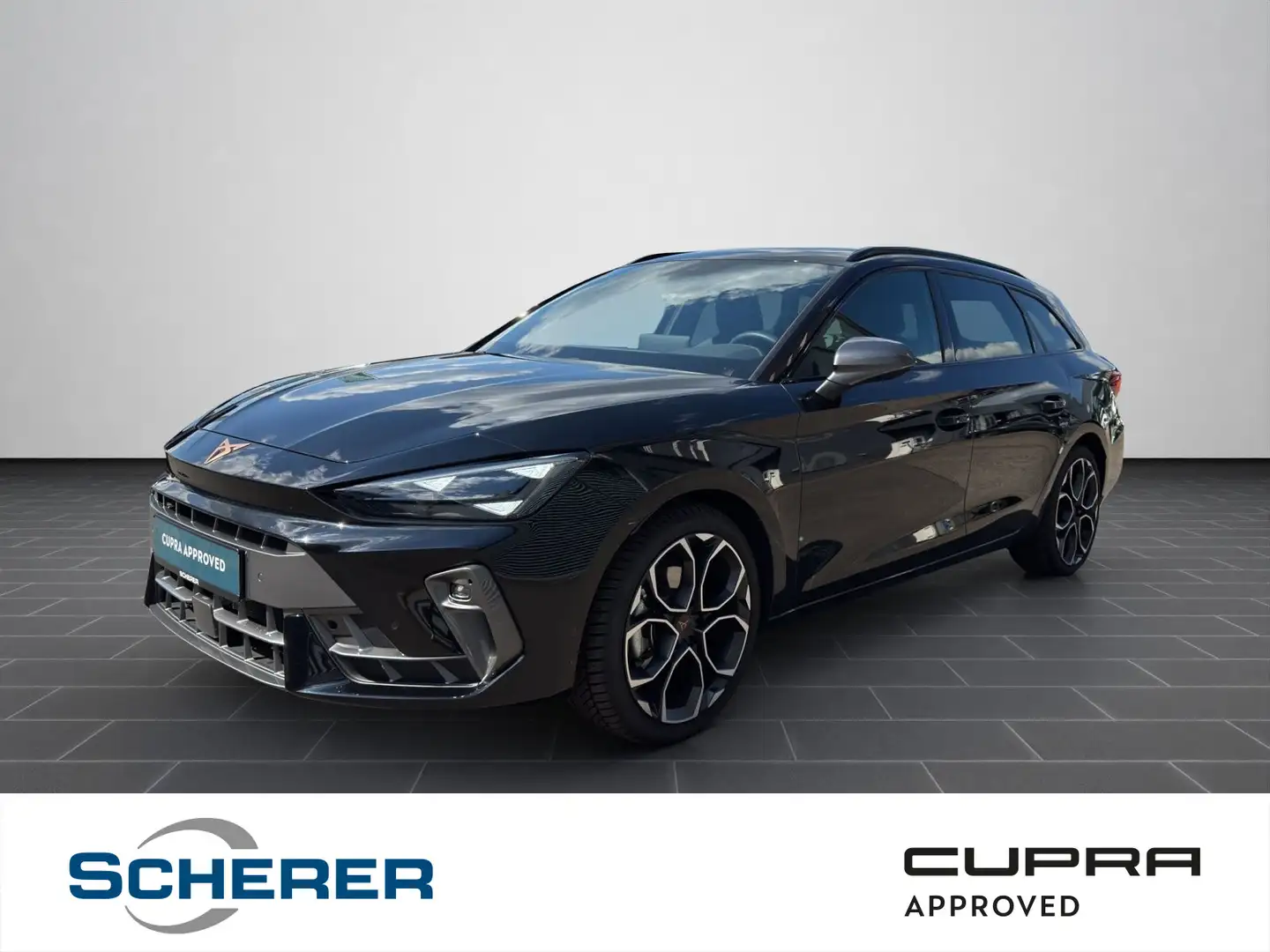 CUPRA Leon Sportstourer 1.5 eTSI DSG Matrix Edge SHZ P Zwart - 1
