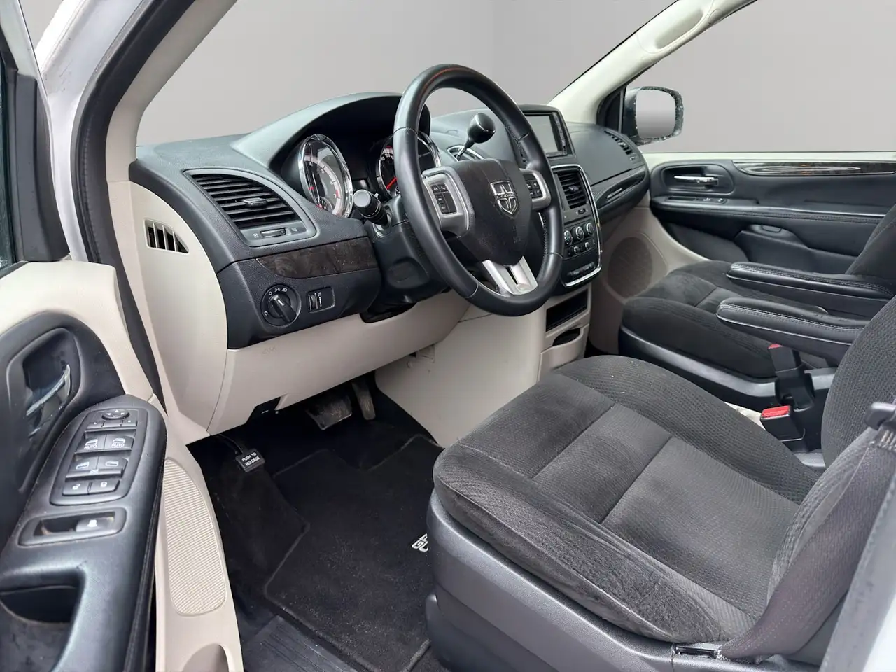 Dodge Grand Caravan fotografie Dodge Grand Caravan