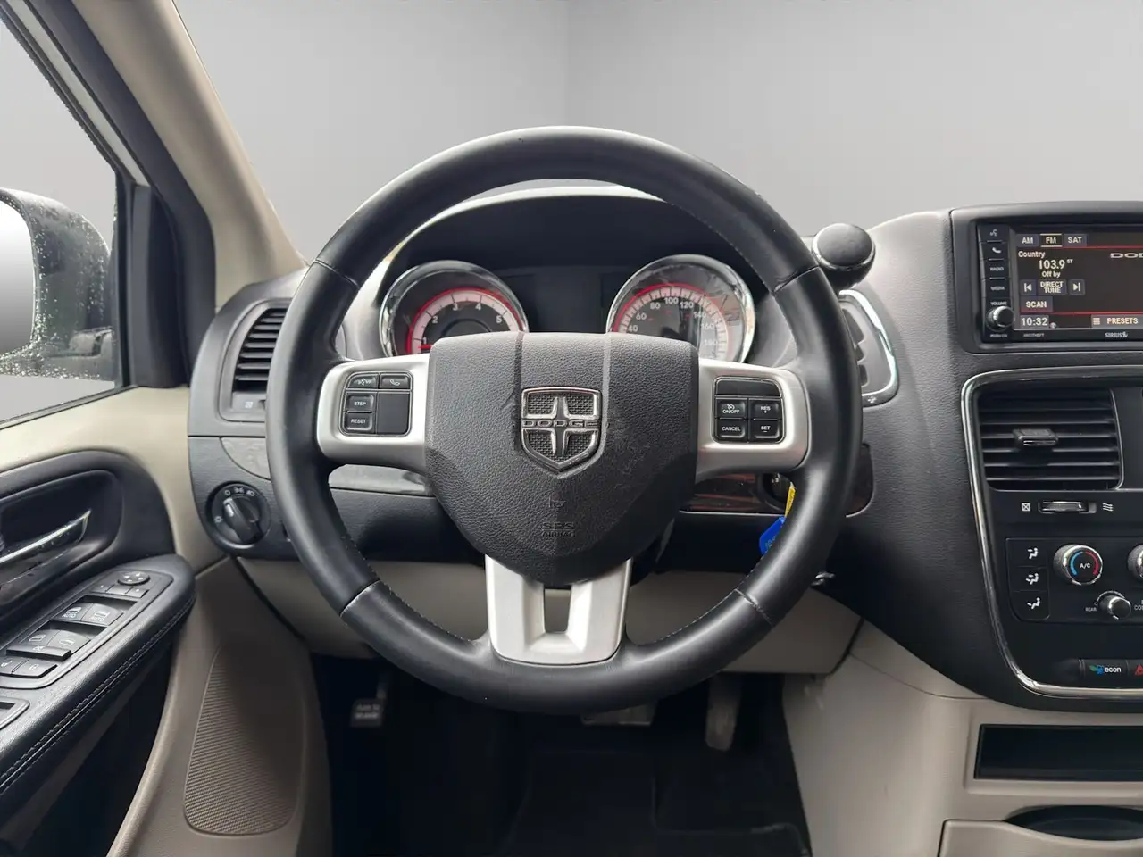 Dodge Grand Caravan fotografie Dodge Grand Caravan