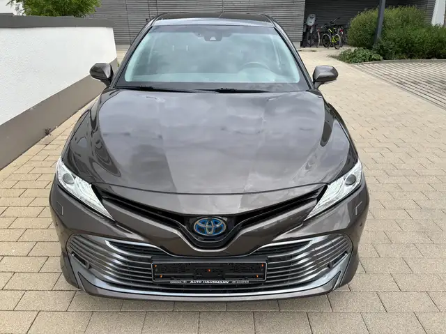 Toyota Camry Hybrid Executive