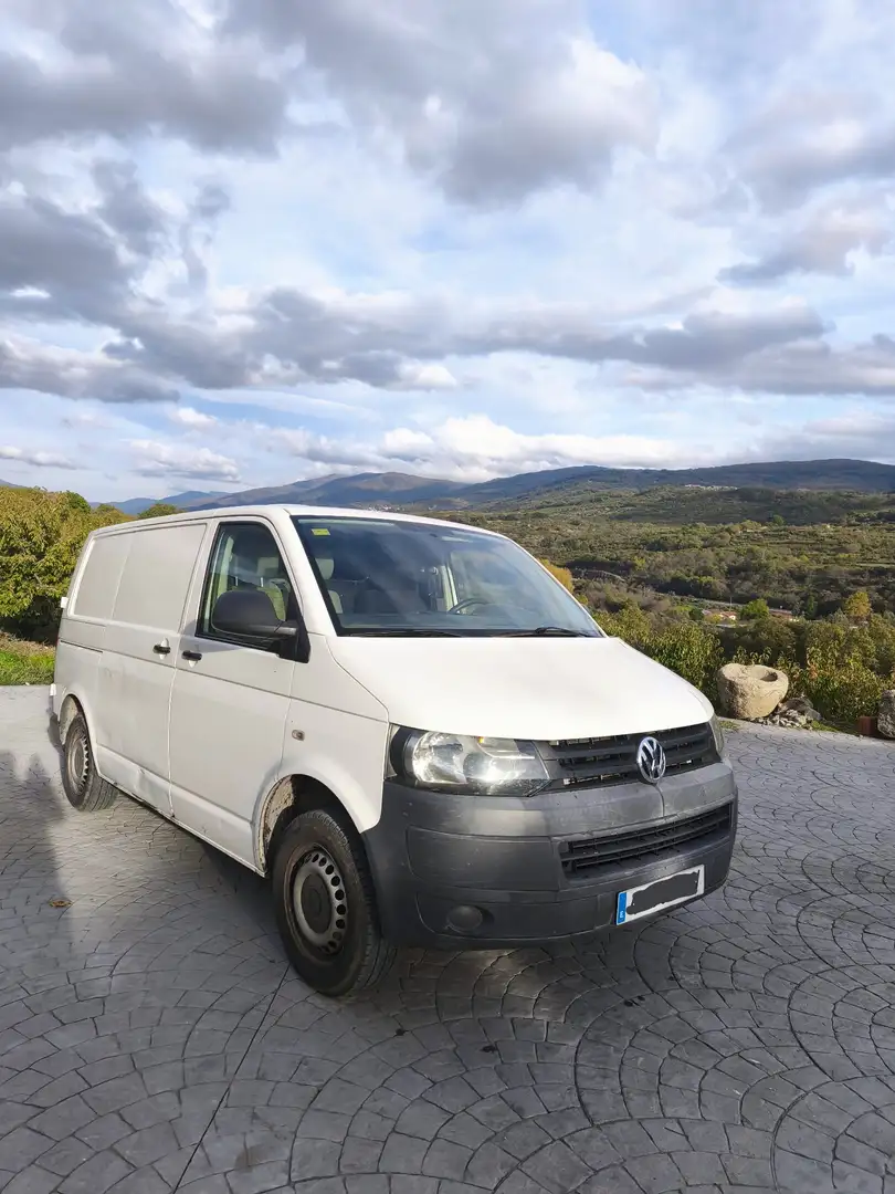 Volkswagen T5 Transporter - 1