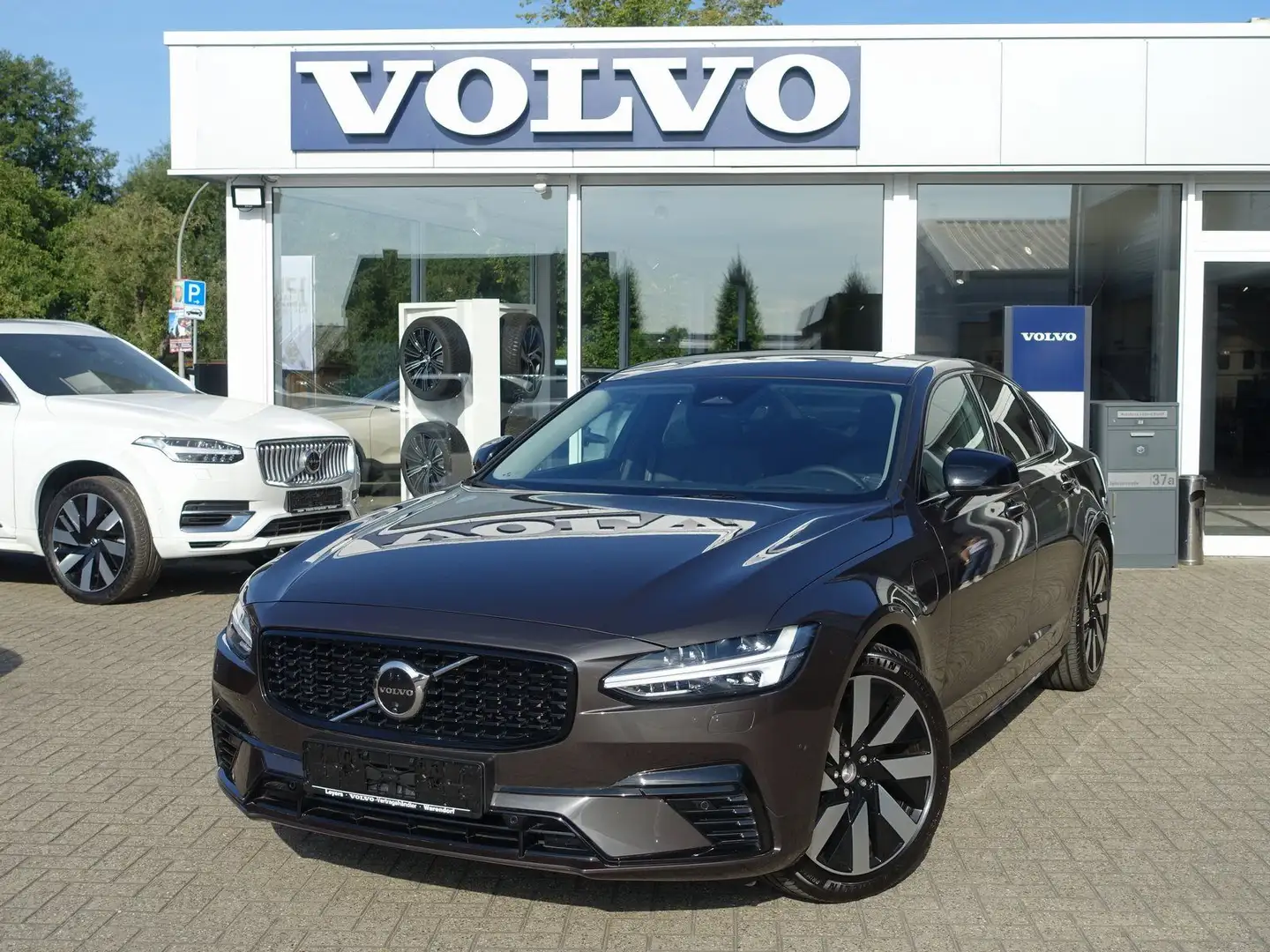 Volvo S90 Recharge Ultimate Dark T8 AWD/Pano/360°/H&K Серый - 1