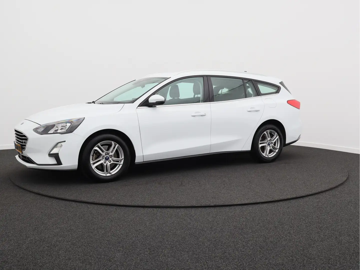 Ford Focus Wagon 1.0 EcoBoost Hybrid Trend Edition Business/ Wit - 2