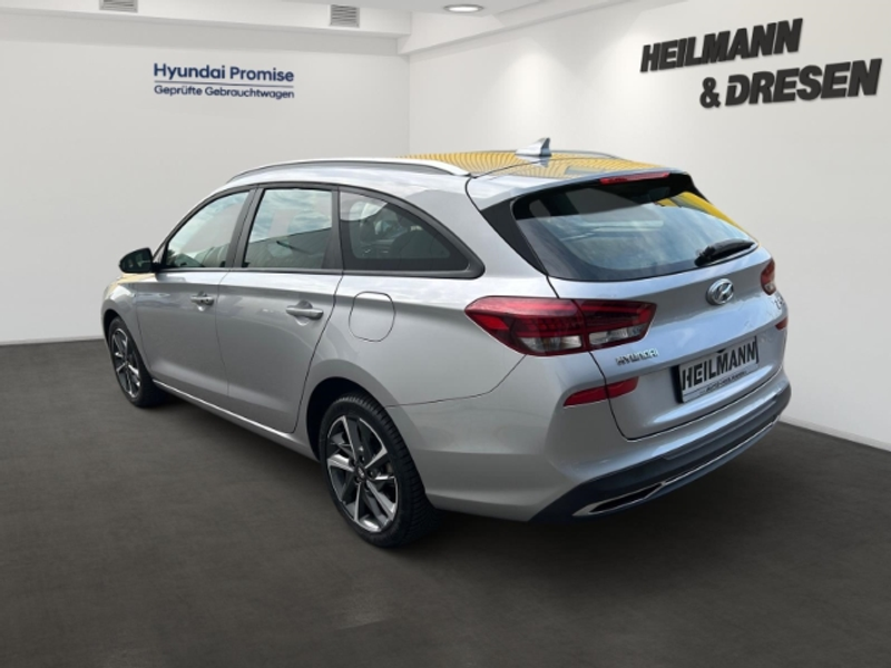 Hyundai i30 Trend 1,0 Navi/Lenkrad/Sitzheizung/Klimaautomatik/ — photo 4