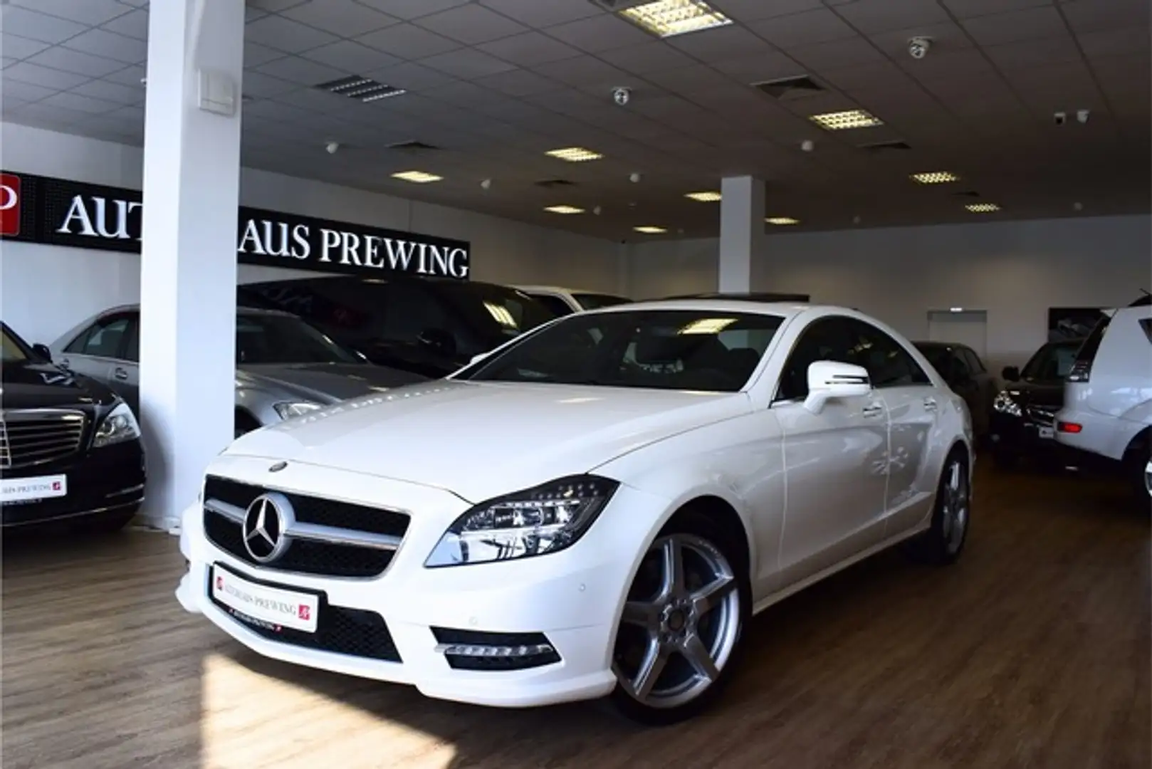 Mercedes-Benz CLS 350 BE 4M AMG-SPORTPAKET/RFK/ MTL.RATE 271,- Bianco - 1