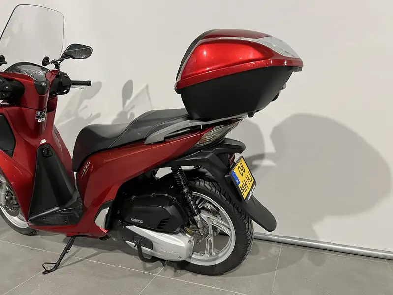 Honda SH 150i - foto 8