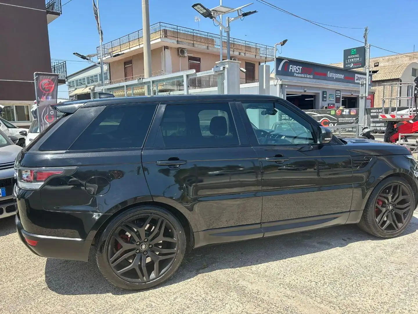 Land Rover Range Rover Sport 3.0 TDV6 HSE Dynamic Nero - 2