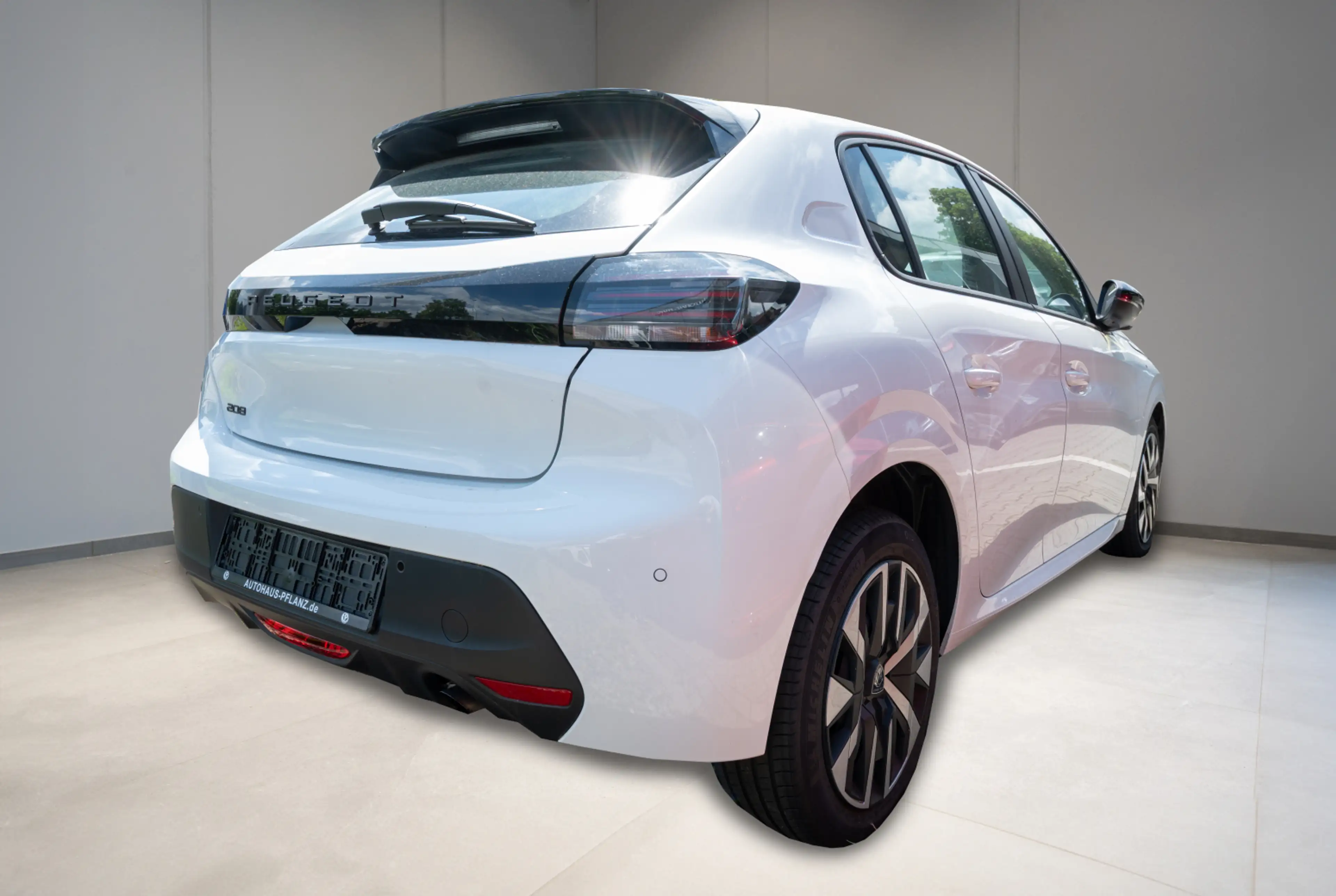 Peugeot 208 Active 1.2 PureTech 75 *MIRRORSCREEN*DAB*TEMPOMAT*SHZ* — photo 3