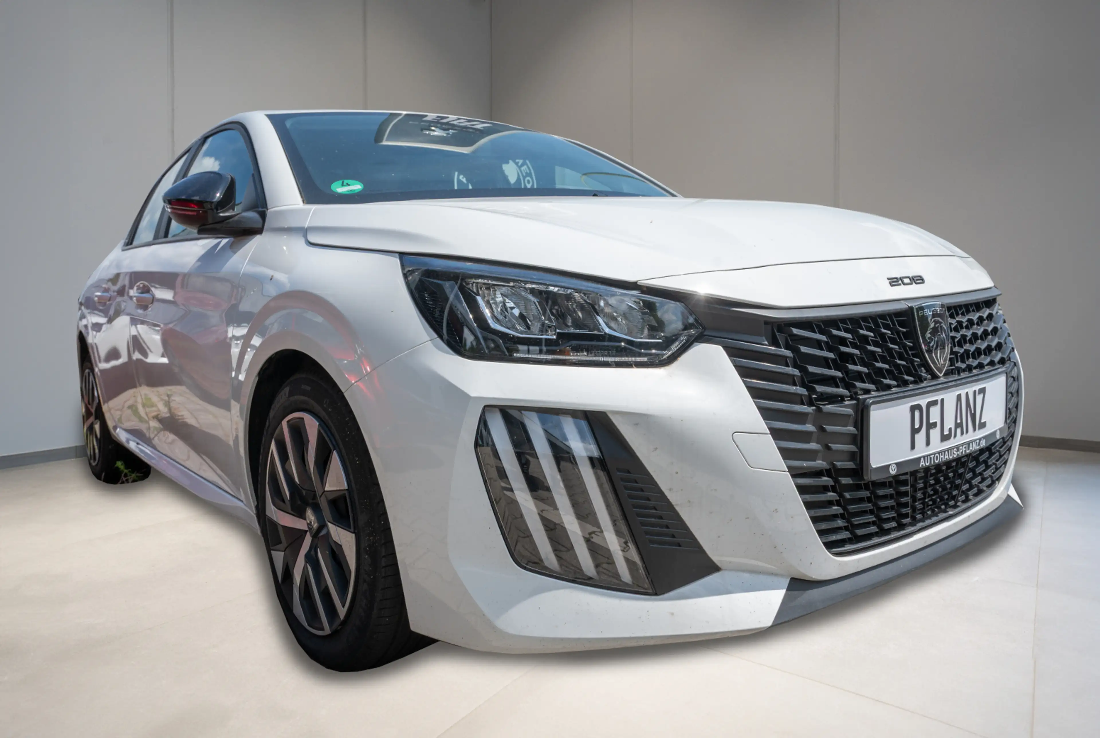 Peugeot 208 Active 1.2 PureTech 75 *MIRRORSCREEN*DAB*TEMPOMAT*SHZ* — photo 2