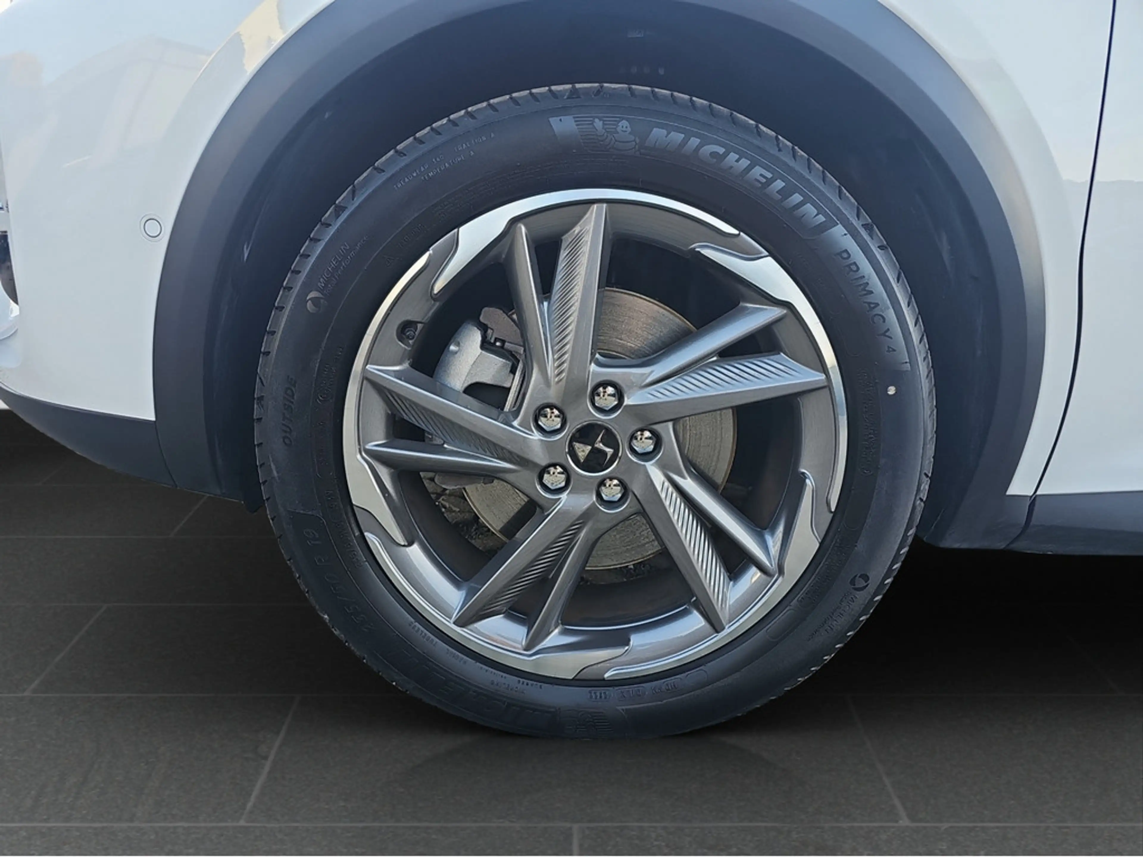 DS Automobiles DS 7 Crossback — photo 9