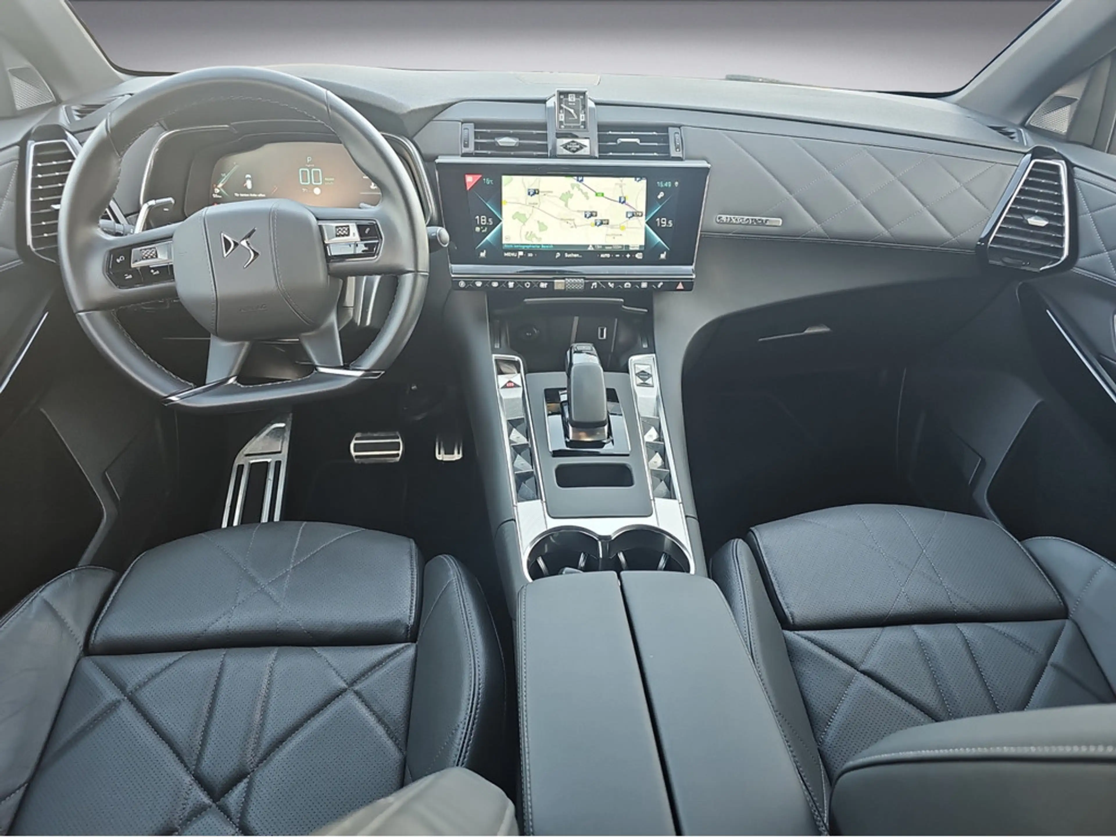 DS Automobiles DS 7 Crossback — photo 15