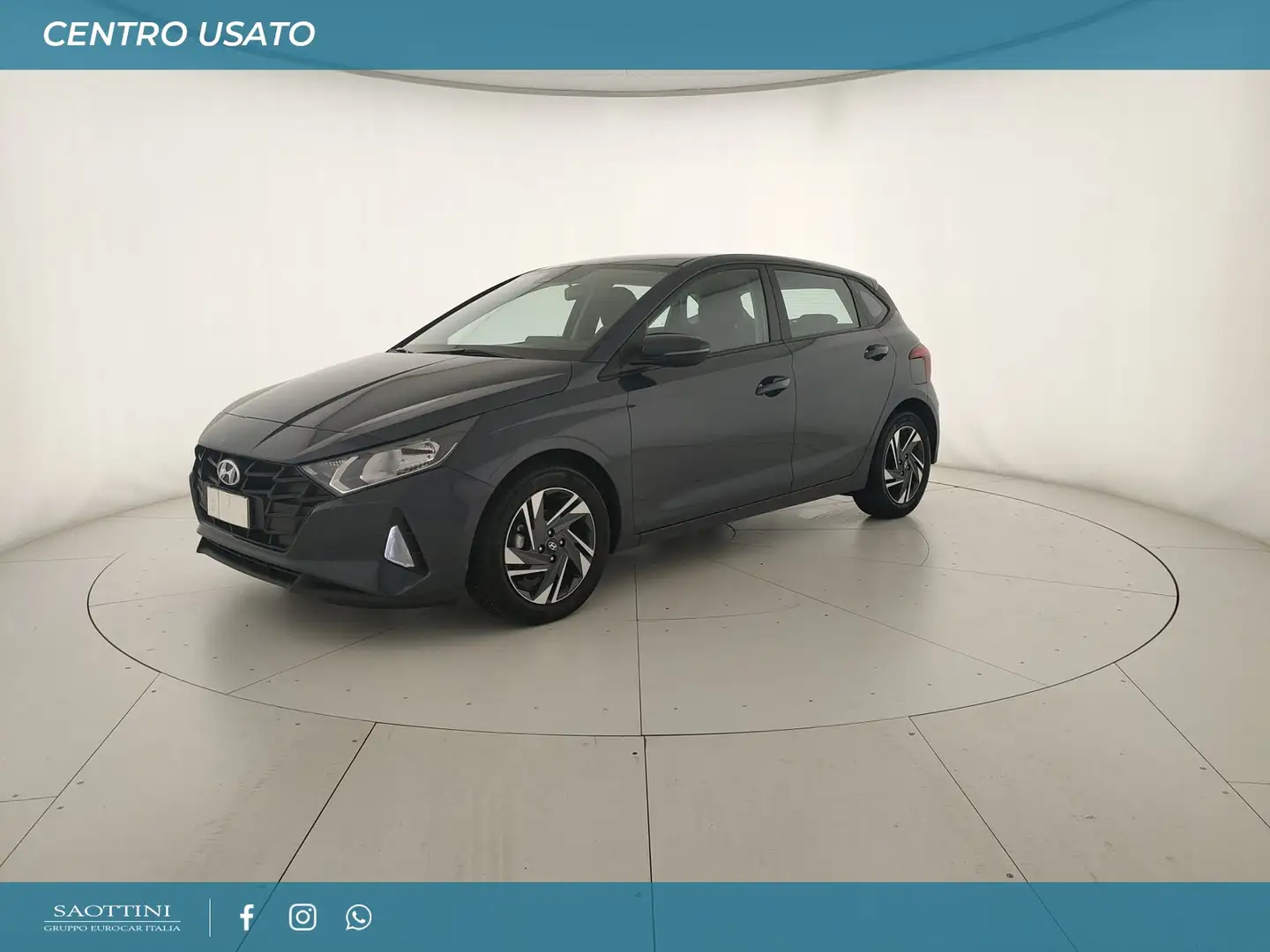 Hyundai i20 1.2 mpi Connectline Gris - 1