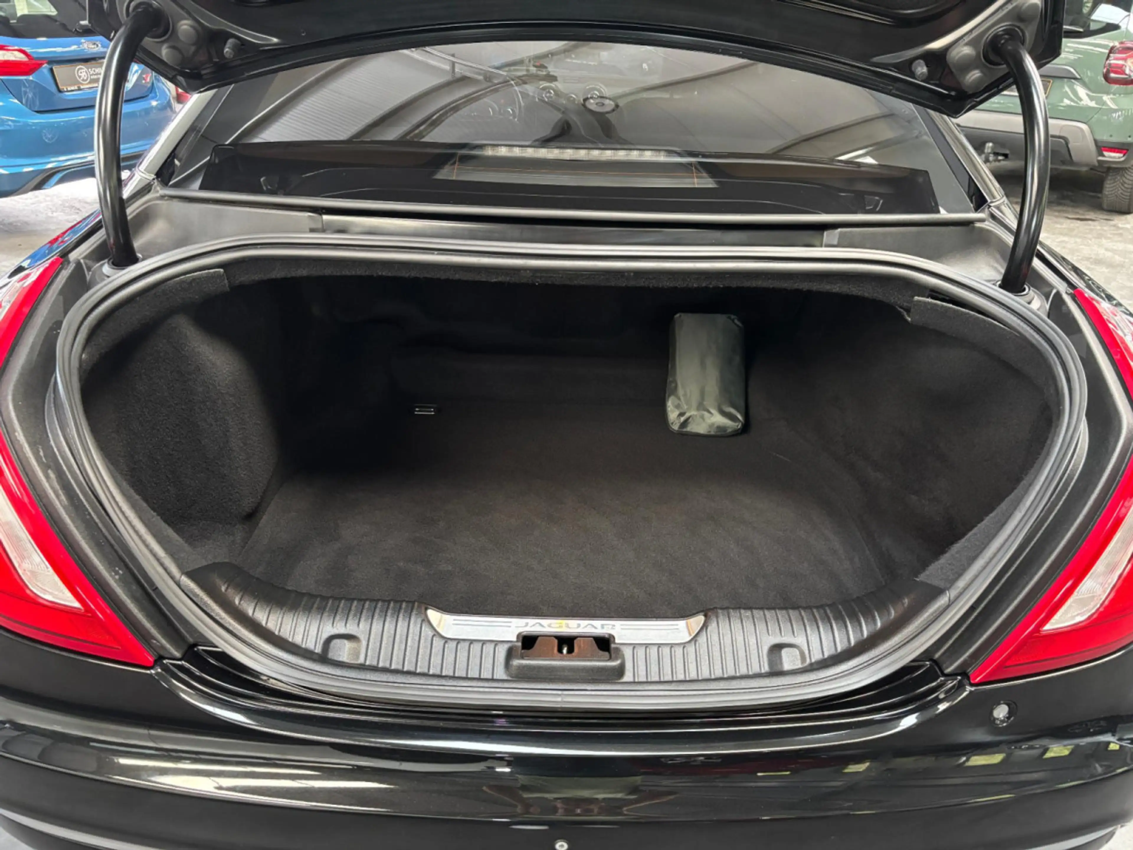 Jaguar XJ V6 3.0 Diesel 300HP — photo 14