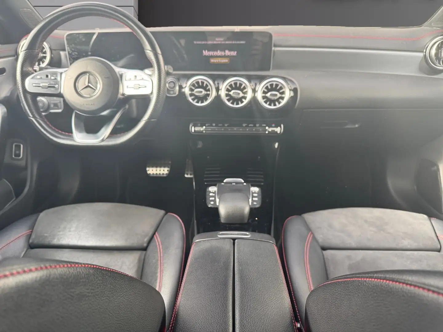 Mercedes-Benz CLA 200 CLA Coupé 200 d 8G-DCT AMG Line Grau - 2