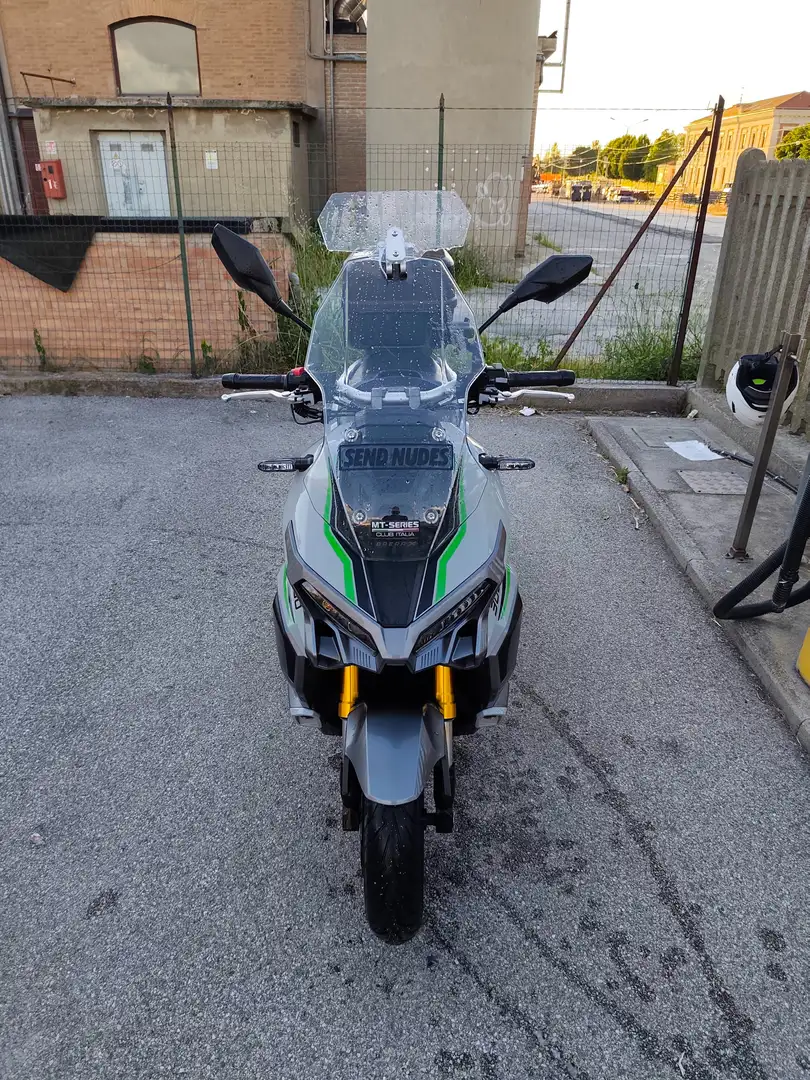 KL Motors Brera X 300 Vert - 1