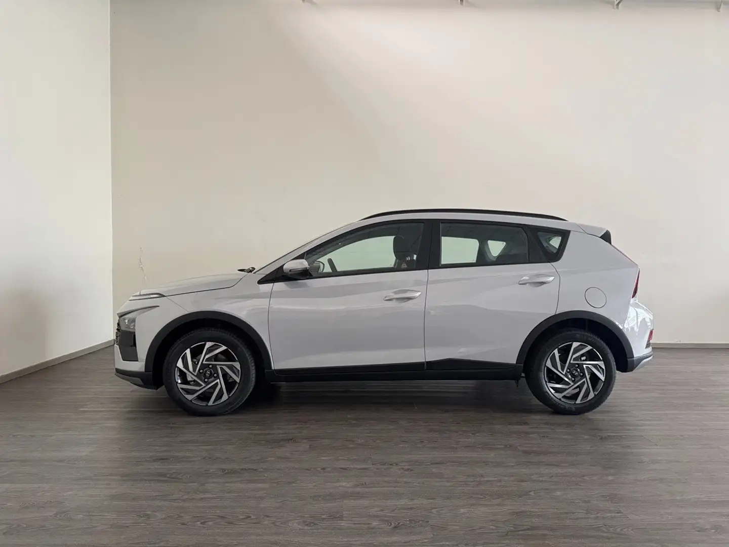 Hyundai BAYON Bayon 1.2 mpi Xline mt Argent - 1