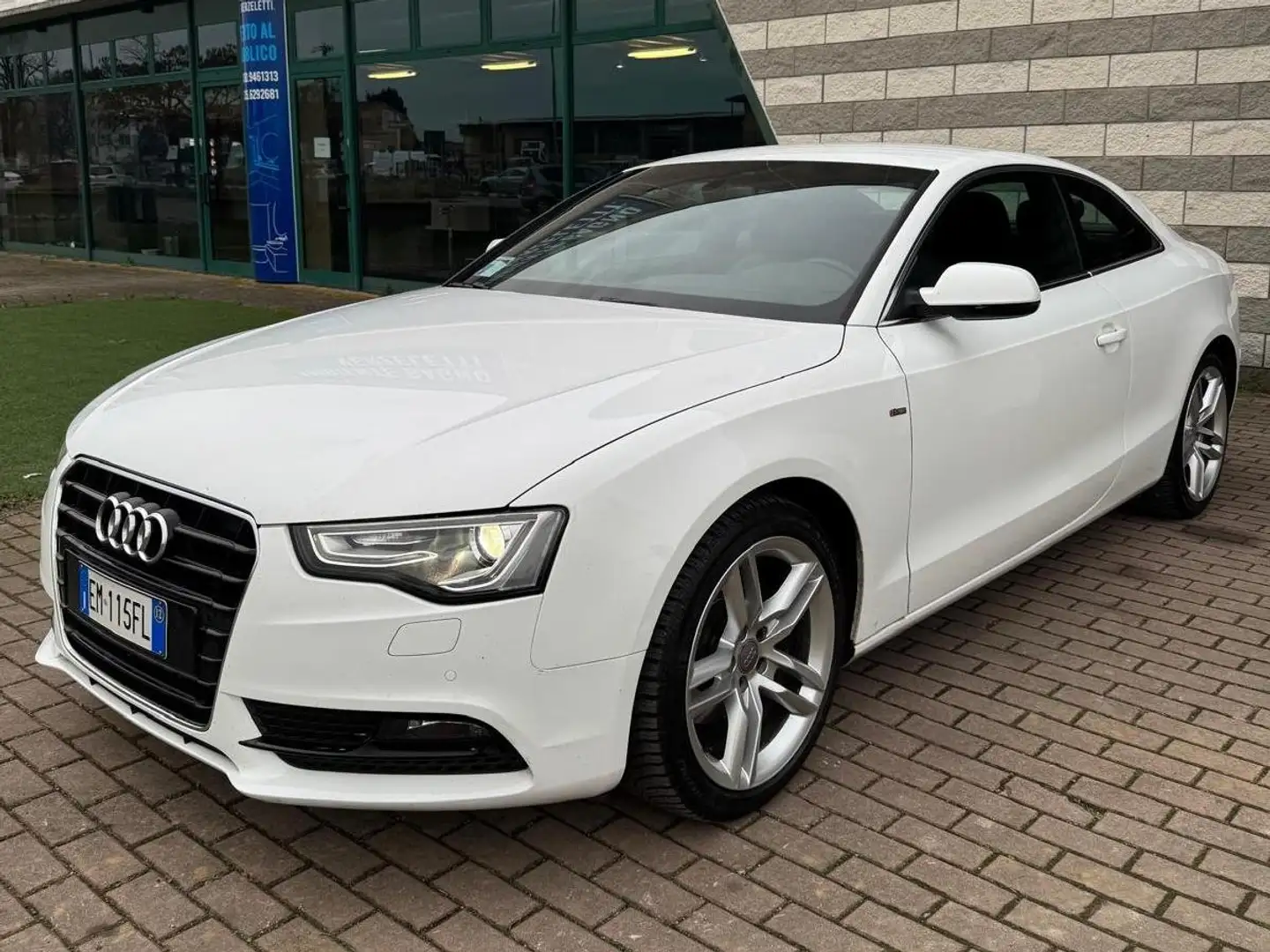 Audi A5 A5 I 2012 Coupe 2.0 tdi Advanced 177cv Blanc - 2