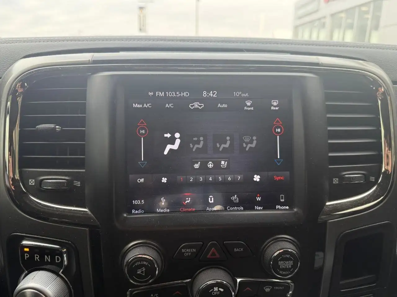 RAM 1500 снимка RAM 1500