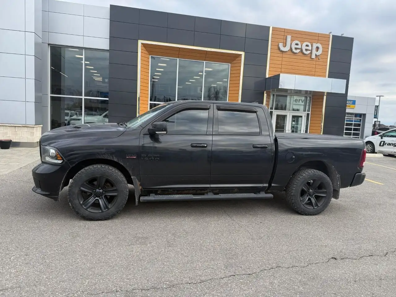 RAM 1500 снимка RAM 1500