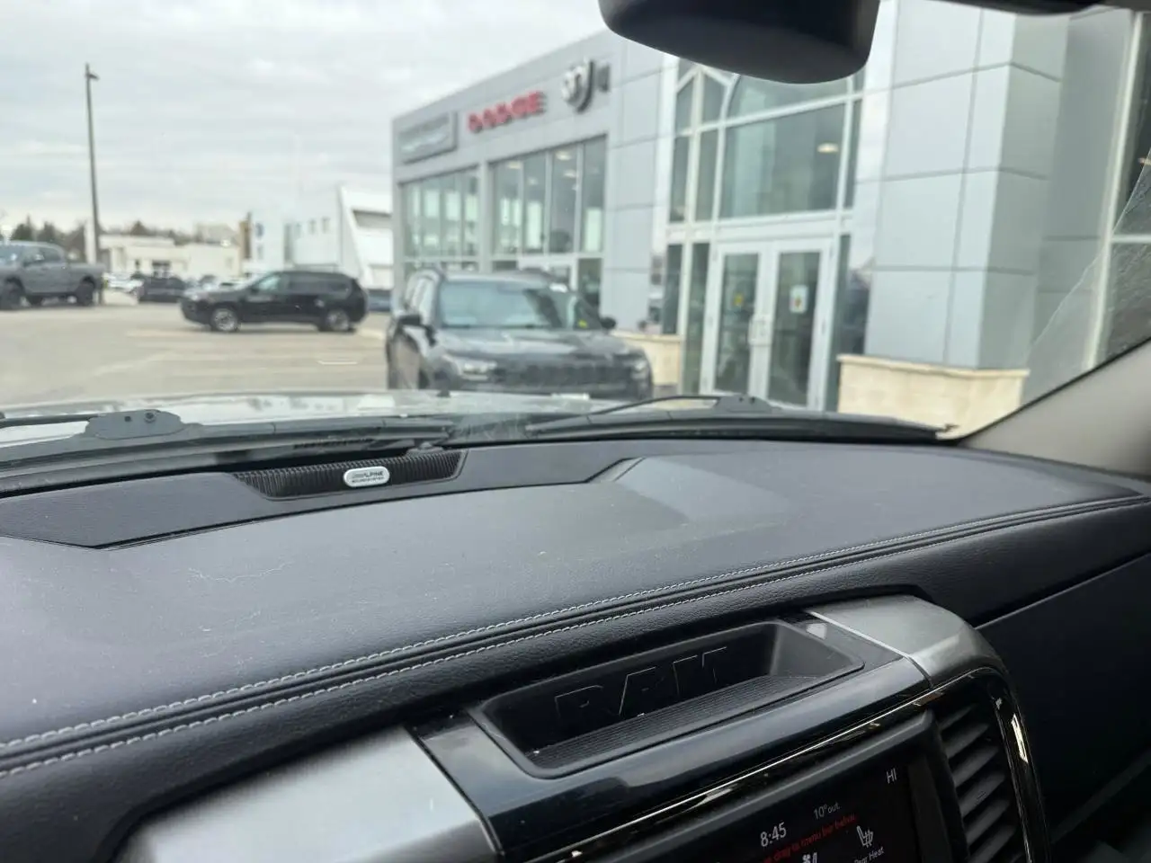 RAM 1500 снимка RAM 1500