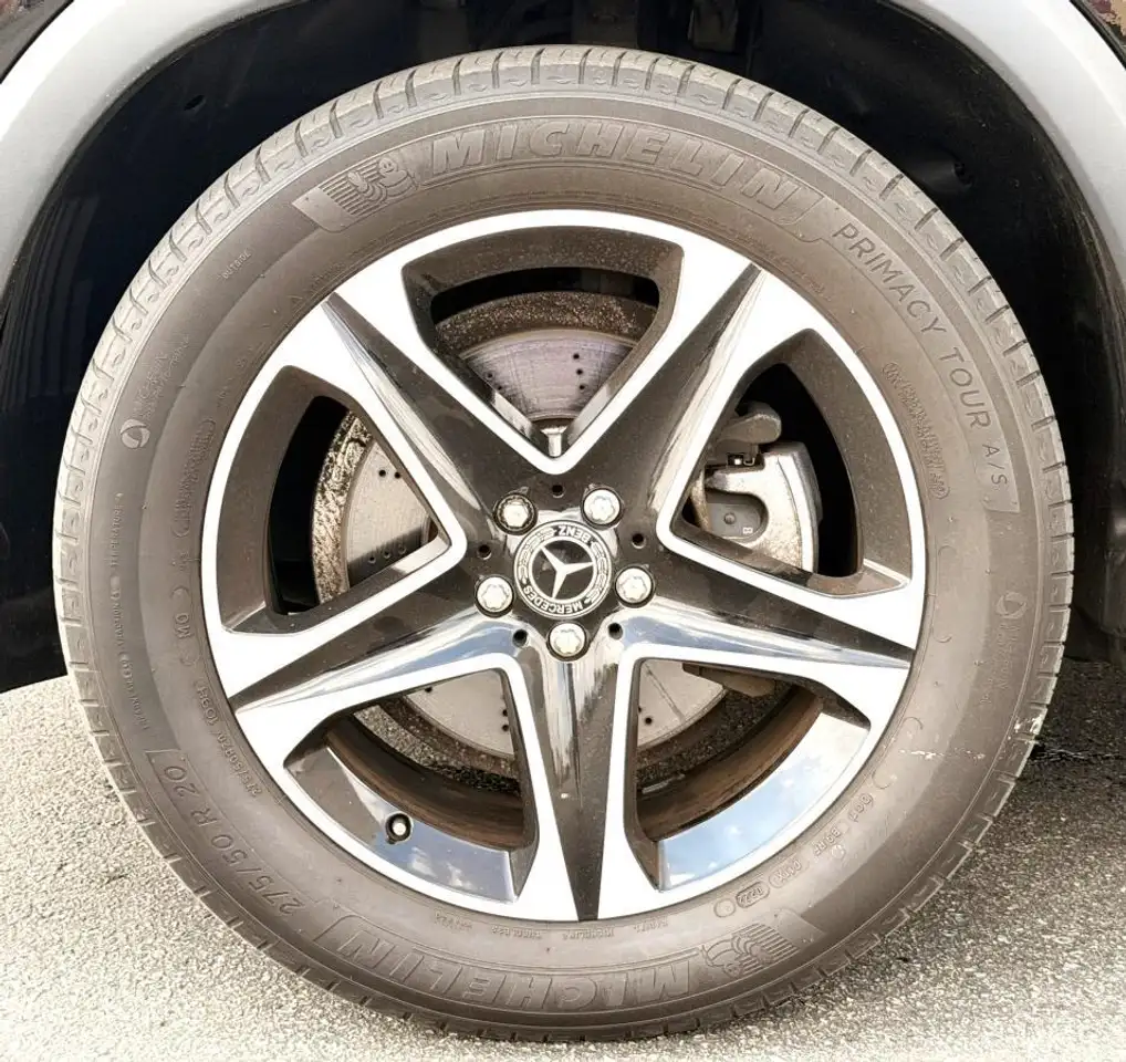 Mercedes-Benz GLE снимка Mercedes-Benz GLE