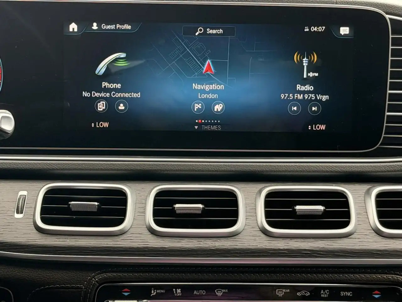 Mercedes-Benz GLE снимка Mercedes-Benz GLE