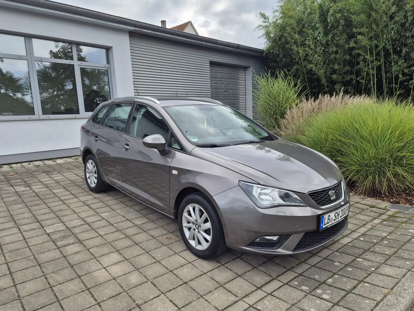 SEAT Ibiza Sun*Klima*Alufelgen*Wenig km Grau - 1