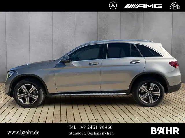 Mercedes-Benz GLC view 2