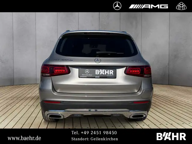 Mercedes-Benz GLC view 8