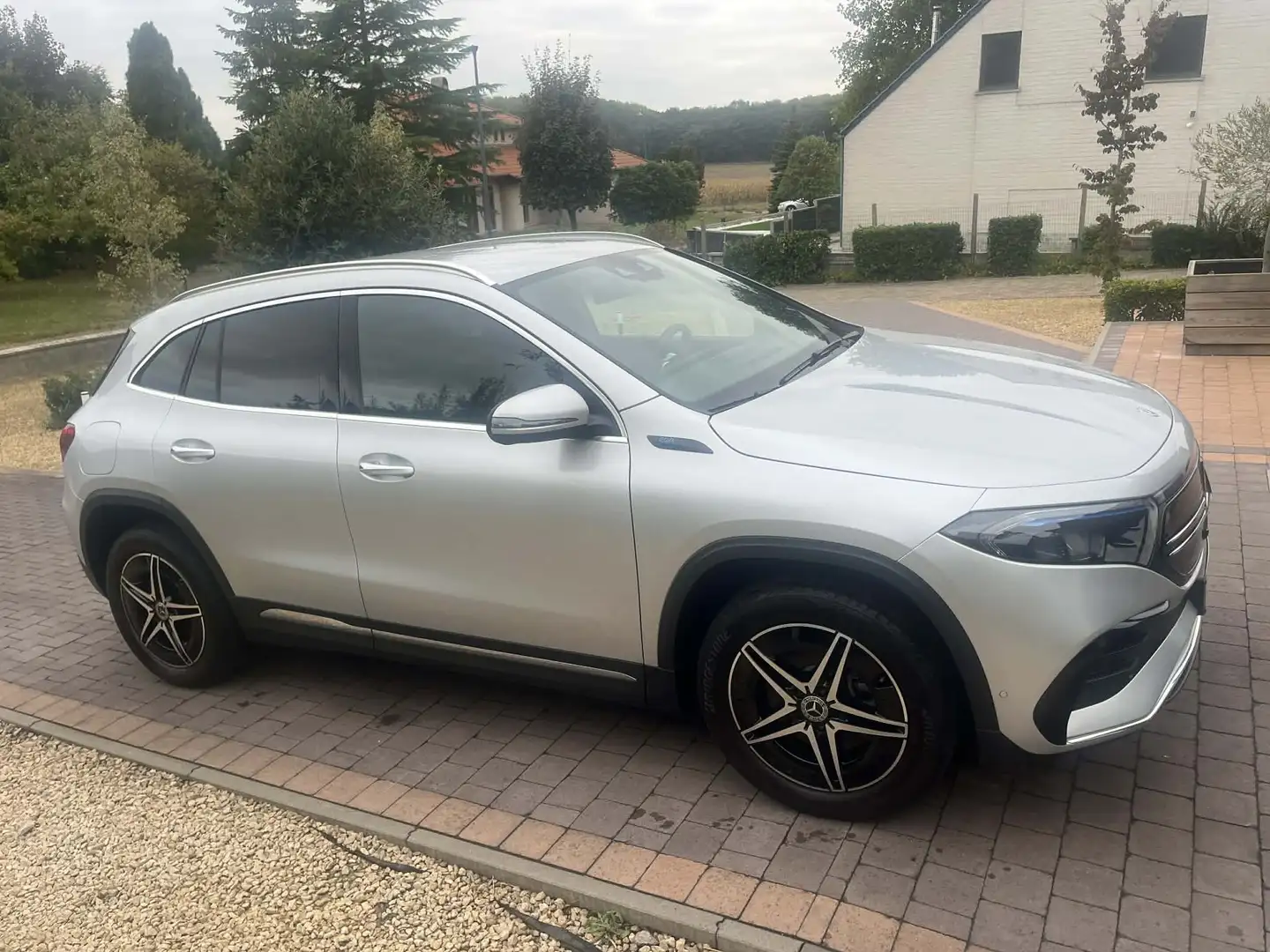 Mercedes-Benz EQA 250 AMG Line Argent - 2